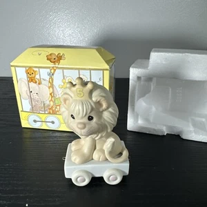 Precious Moments 15989 This Day Is Something To Roar About 5 Jahre Geburtstagszug - Bild 1 von 6