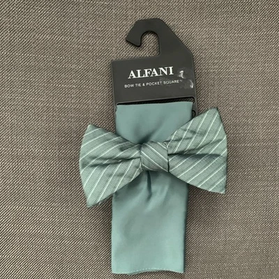 Conjunto quadrado Alfani masculino listrado pré-amarrado gravata borboleta e bolso sólido verde - Imagem 1 de 2