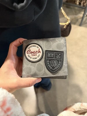 Cartera de cuero Coach para hombre con logotipo de la firma de Nueva York. Nuevo nunca usado. Sin caja Foto 1 de 4