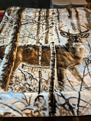 Abraham Hunter Winter Whitetails Fleece Throw Blanket 53 X 58 Comfy Soft Hunting - Image 1 of 4