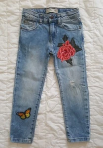 Zara Girls Kids Skinny Slim Jeans Distressed Stretch Sz 4 - Picture 1 of 3