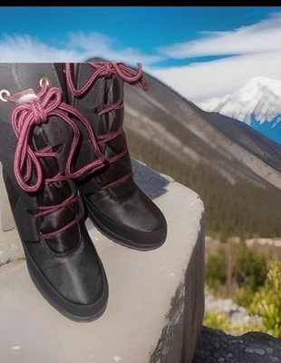 Botas de invierno Khombu con cordones de cuña gorra blanca negras/borgoña talla: 9M Foto 1 de 4