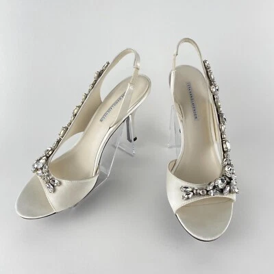 Vera Wang Lavender Sandals Ivory Satin Crystals Rhinestones Bridal Shoes 10M - Image 1 of 4