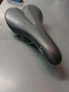 Brompton Saddle Standard Width - Picture 1 of 5