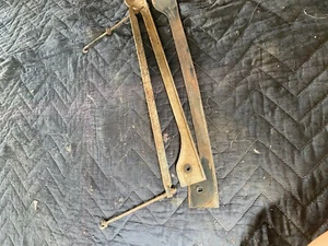 ORIGINAL DAIHATSU TOYOTA BLIZZARD F50 PARTS SSK FUEL TANK MOUNTING BRACKET - Picture 1 of 3