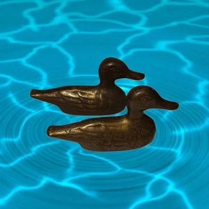 5" Brass Duck Pair with Heavy Brown Patina Metal Decor MCM Birds Fowl Lake Decor - Picture 1 of 10
