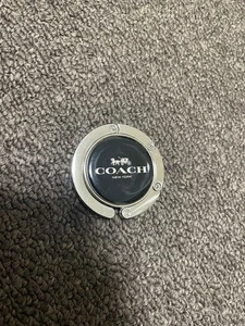 Portachiavi COACH argento nero logo metallo plastica durevole - Foto 1 di 3