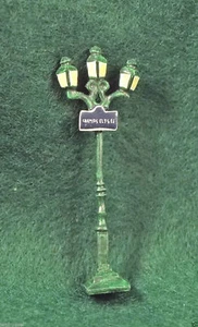J Carlton by Gault French Miniature Figurine Paris Champs Elysees Street Lamp - Picture 1 of 3