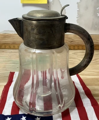 JARRA DE LIMONADA RETRO CLÁSICA DE LOS AÑOS 30 ALEMANA DE VIDRIO/PLATEADA con COMPARTIMENTO PARA HIELO  Foto 1 de 4