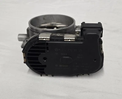 Conjunto de válvula de carrocería de acelerador Mercedes Benz C240 2001-2005 2,6 L OEM Foto 1 de 4