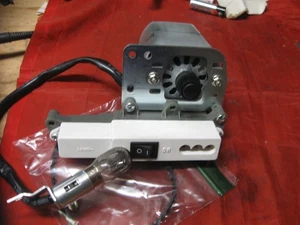 Enchufe de luz de motor para máquina de coser Janome Harmony 9102D Serger YM-43E-1 - Imagen 1 de 3
