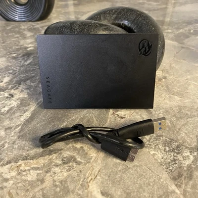 Seagate FireCuda 1TB Desktop External Gaming Hard Drive Black SRD0LF0 Great Work - Image 1 of 4