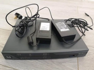 CISCO 881-SEC-K9 ISR G2 router IOS15.9 with Poe Module 800-IL-PM-2 - Zdjęcie 1 z 4