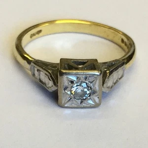 Vintage 18ct Gold Solitaire Diamond Engagement Ring Princess Cut Illusion M - Picture 1 of 7