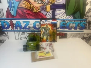 Transformers G.I. Joe Mash-Up Bumblebee A.W.E. Striker & Lonzo Stalker Wilkinson - Picture 1 of 7