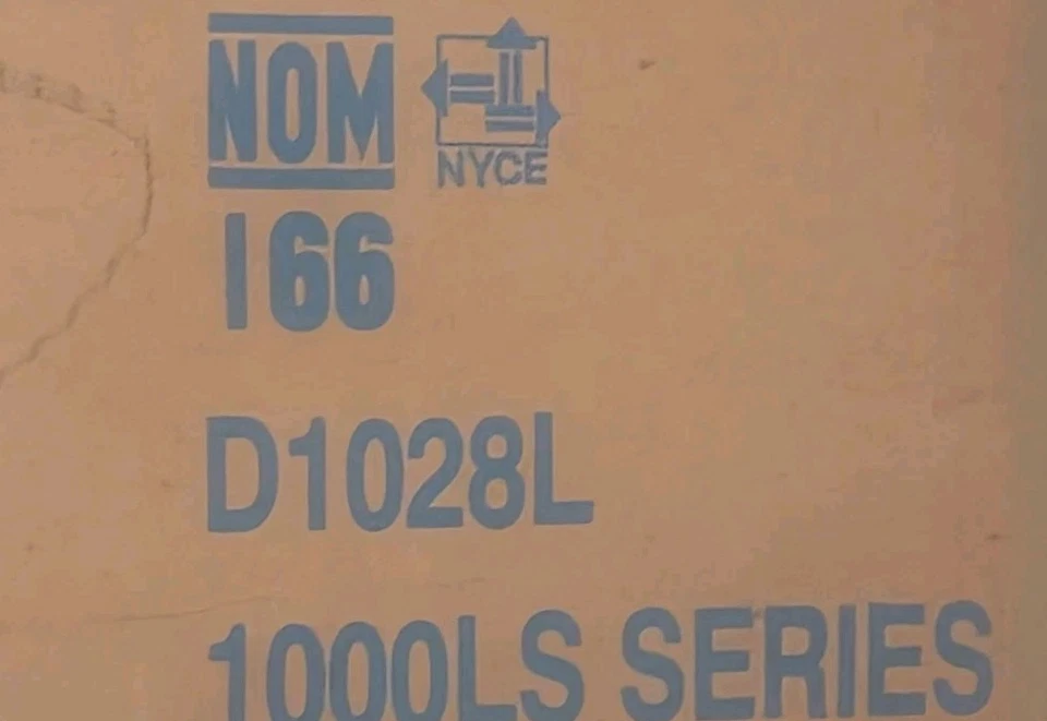 Monitor de computadora vintage Dell D1028L 17" CRT VGA 1280 x 1024 @ 60 Hz retro para juegos Foto 1 de 4