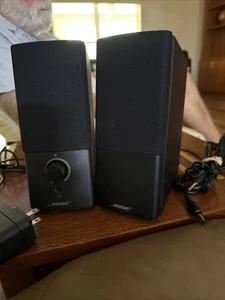 Bose Companion 2 Series III Multimedia Speaker System (2-Piece) Black - Afbeelding 1 van 1