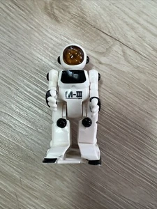 VINTAGE SILVERLIT TOY Wind Up Spaceman /Robot Hong Kong 2002 M-III Mpal Rare 4” - Picture 1 of 4