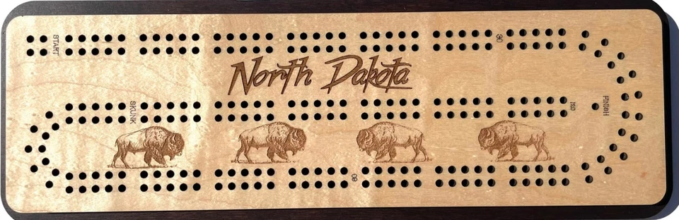 Tabla de cuna de viaje de Dakota del Norte Foto 1 de 1