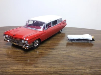 1/24 JADA Ecto1 Custom Converted To Stock 1959 Ambulance With Custom Patient LO$ - Image 1 of 4