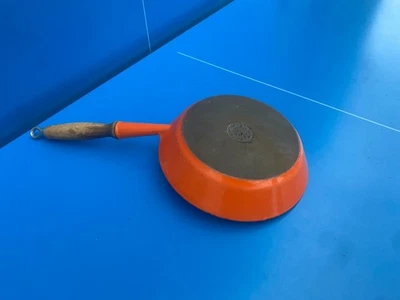 Poêle sauteuse Le Creuset en fonte émaillée orange 24 cm bon état - Photo 1/4