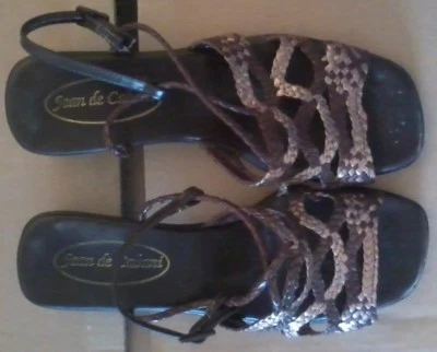 SANDALE FEMME COULEUR MARRON ET OCRE TAILLE 38 - Photo 1/2