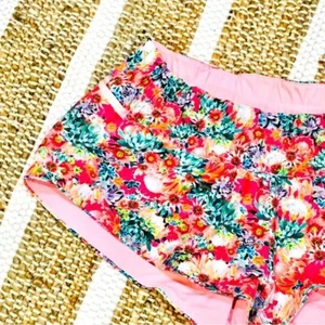 Lululemon hottie hot shorts reversible floral flowers blush pink sports small 2 - Picture 1 of 10
