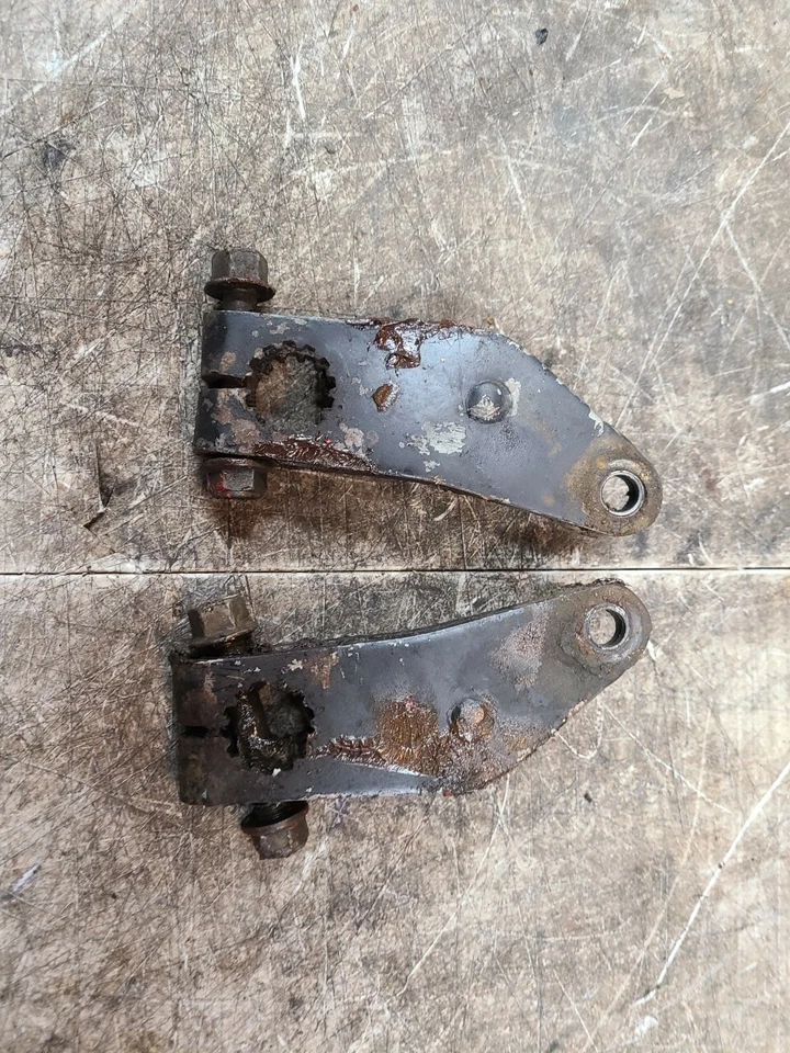 YAMAHA 1998 XTC PAIR SET arm STEERING 8cr-23851-00-00 RW4495 - Image 1 of 3