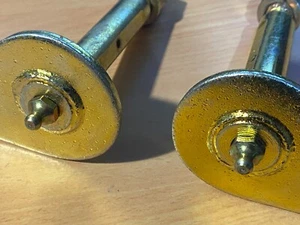 EFS Genuine GR351 Grease Shackle Pin Landcruiser 40 45 HJ60 HJ61 FJ60 1980 -On - Foto 1 di 6