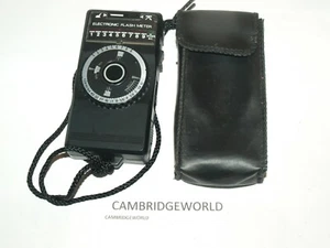 FLASH METER LED ELECTRONIC METERING with PC CONNECTOR , CARRYING CASE and STRAP - Picture 1 of 2