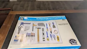 NEW! EVERBILT 1/8" Zinc Plated Steel Pegboard Organizer Kit (43-Piece) - Picture 1 of 3