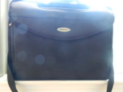 MALETÍN DE NAILON BALÍSTICO MOBILE EDGE BRING IT ON NEGRO PREMIUM CARGA EN V PARA PORTÁTIL Foto 1 de 4