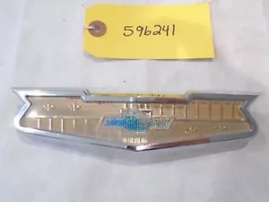 1958 Chevy Belair etc Hood Emblem OEM - Foto 1 di 9
