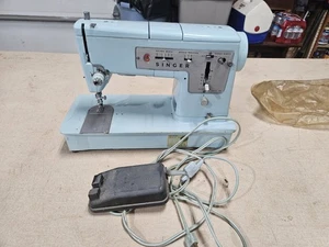 Vintage Singer Sewing Machine Model 348 Robin Egg Blue With Pedal - Picture 1 of 11