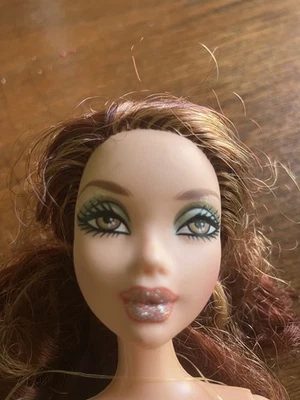 Boneca Mattel Barbie My Scene My Bling Bling Chelsea 2005 piercing no umbigo - Imagem 1 de 4