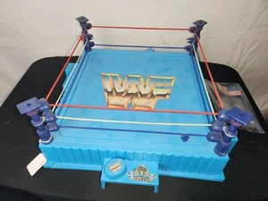 🚨🔥Vintage 1989 WWF WWE Hasbro Titan Blue Wrestling Ring W/Belt & Flag EUC - Picture 1 of 6