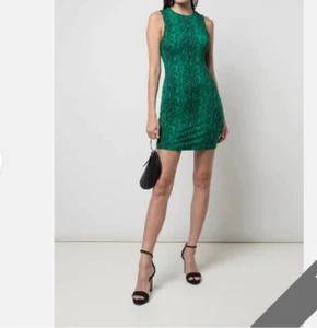 Alice + Olivia Delora Dress Green Snake Print Sleeveless Back Zip Sz 4 EUC - Picture 1 of 8