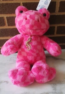Build A Bear Rosa Rana a Cuadros 16" Peluche-Rosa Medalla Salamandra Estrás Dije - Imagen 1 de 5