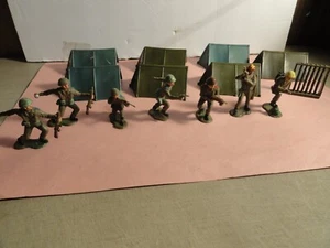 Crescent 60mm British Army Helmet SEVEN Figures Six Different PLASTIC 7-TENTS - Picture 1 of 11