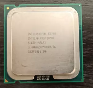 Intel Pentium E5700 3 GHz 3.00GHZ/2M/800, SLGTH Socket 775 - Picture 1 of 2