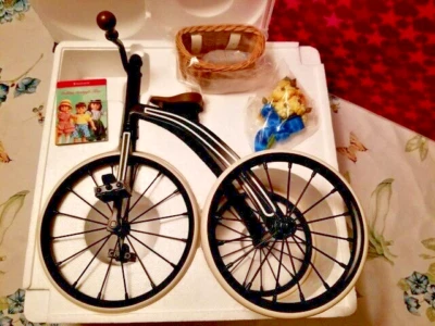 Bicicleta de 3 ruedas American Girl Samantha primera versión en caja Foto 1 de 4