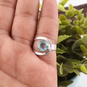 Sky Blue Topaz Ring Natural Bezel Set 925 Silver Band Mother Jewelry Gift 6.5 - Picture 1 of 3