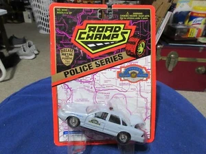Road Champs Kansas State Police Highway Patrol 93 Ford Crown Victoria 1:43 - Picture 1 of 3
