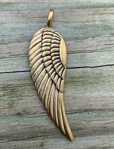 Angel wing pendant gold tone jeweler’s bronze Peter Stone - Picture 1 of 5