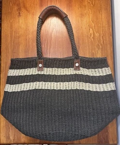 Vintage GAP Charcoal Cream Woven Paper Beach Bag Large Tote Leather Handle Straw - Picture 1 of 20