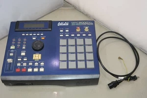 Akai MPC2000XL Midi Studio Production Center - Limited RARE Blue Color Sampler - Bild 1 von 8