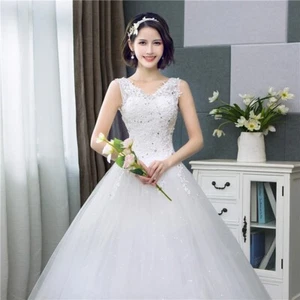 Elegantes koreanisches Brautkleid V-Ausschnitt Spitze Tank Blumen Elfenbein 2024 - Bild 1 von 13