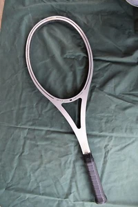 ๐ VINTAGE AMF HEAD ARTHUR ASHE COMPETITION METAL TENNIS RACKET UNSTRUNG - Picture 1 of 8