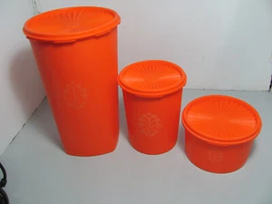 Vintage Tupperware Orange Press Lid Containers In Great Like New Condition - Picture 1 of 7