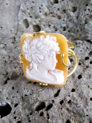ANELLO CON CAMMEO INCISO A MANO ARGENTO 925 PLACCATO ORO GIALLO 18 KT ITALIA - Immagine 1 di 4